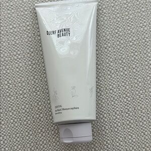 Djerf Avenue Essential Hair Mask